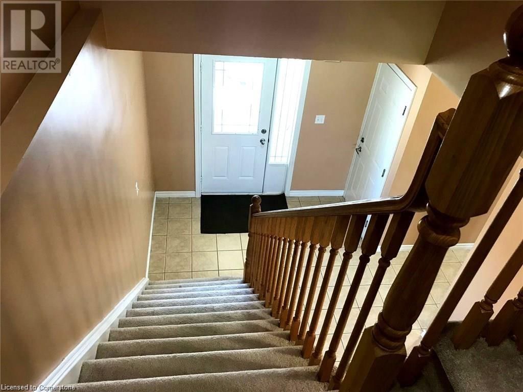 193 HUCK CRESCENT NORTH Image 12