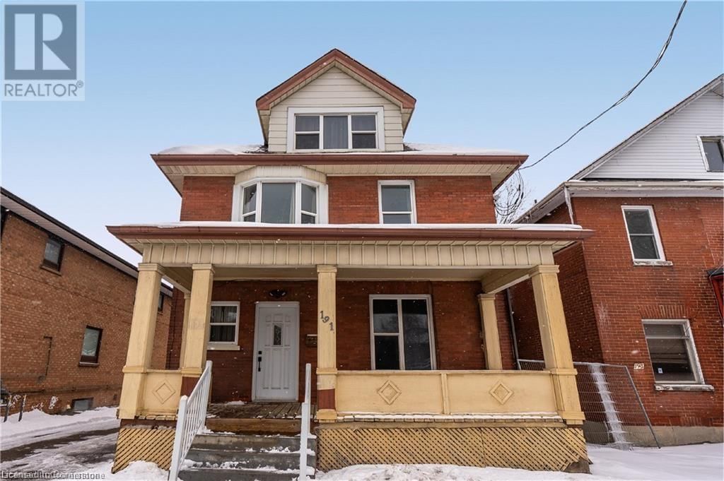 191 SIMCOE STREET SOUTH Image 1