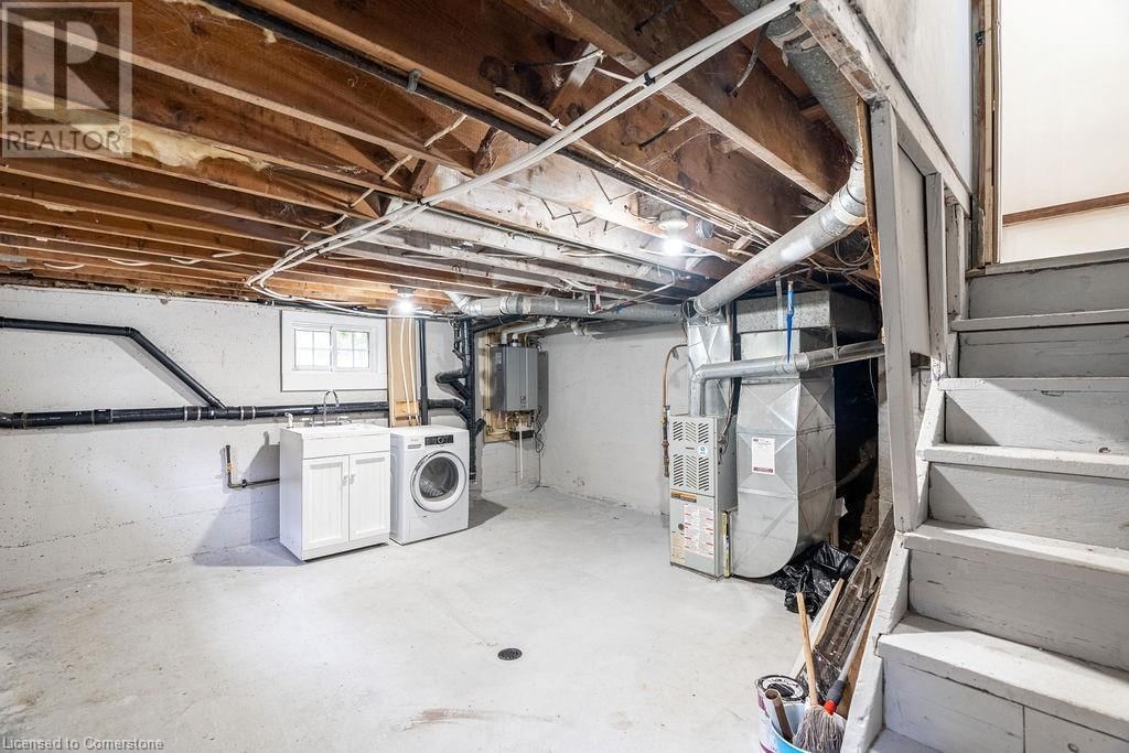 354 SPRUCE STREET Image 33