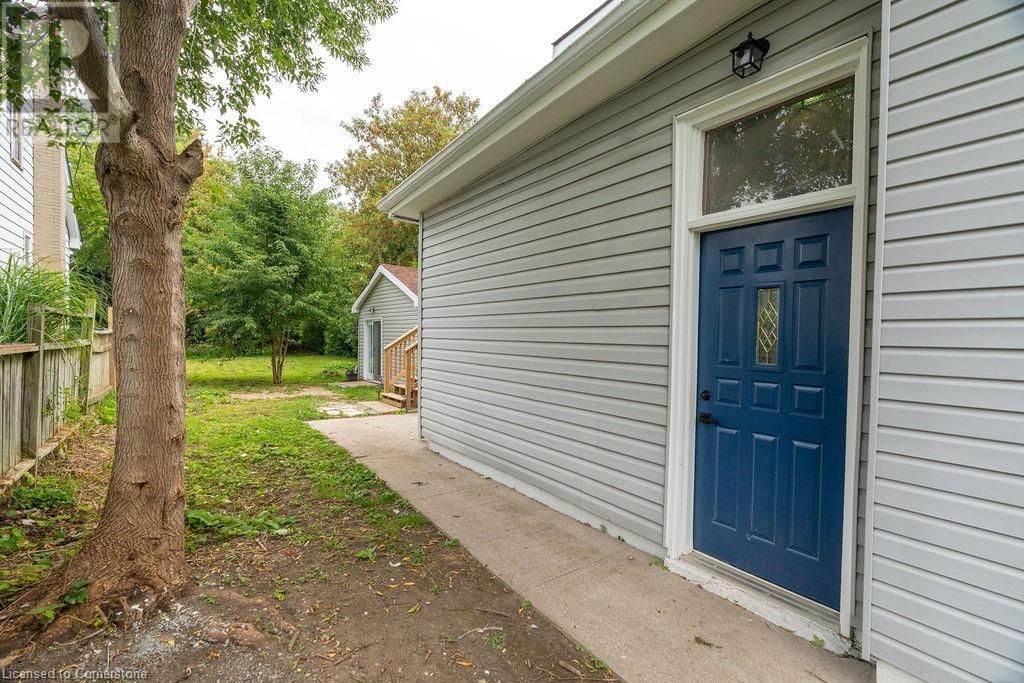354 SPRUCE STREET Image 36