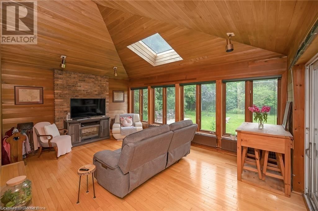 2317 LAKESHORE ROAD Image 13