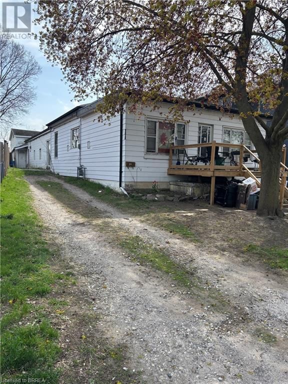 96 GRAND RIVER AVENUE Image 1