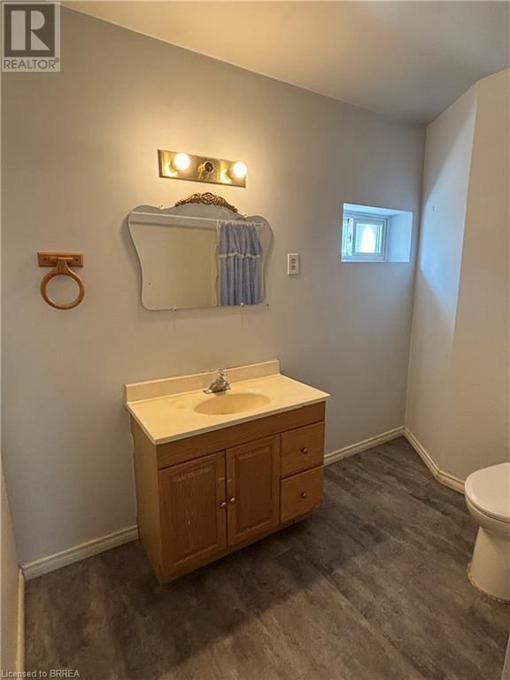 96 GRAND RIVER AVENUE Image 7