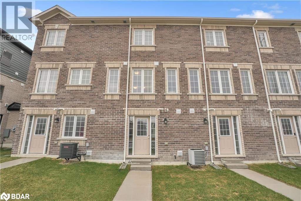 49 PUMPKIN CORNER CRESCENT Image 34
