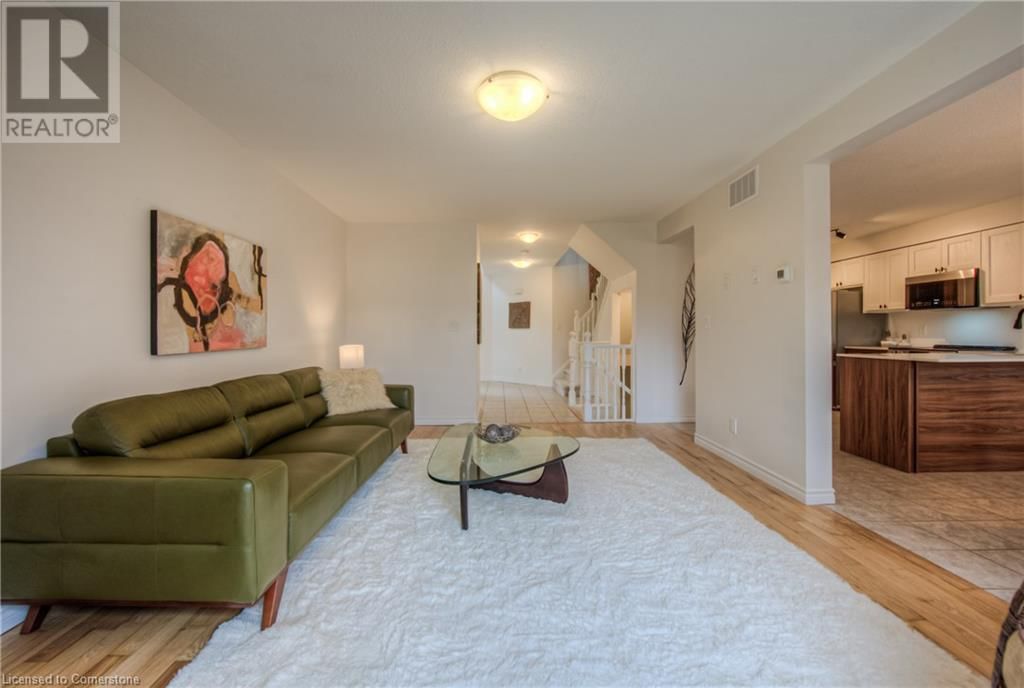 511 MARINER DRIVE Image 11