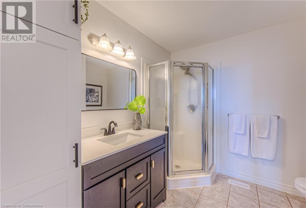 511 MARINER DRIVE Image 32