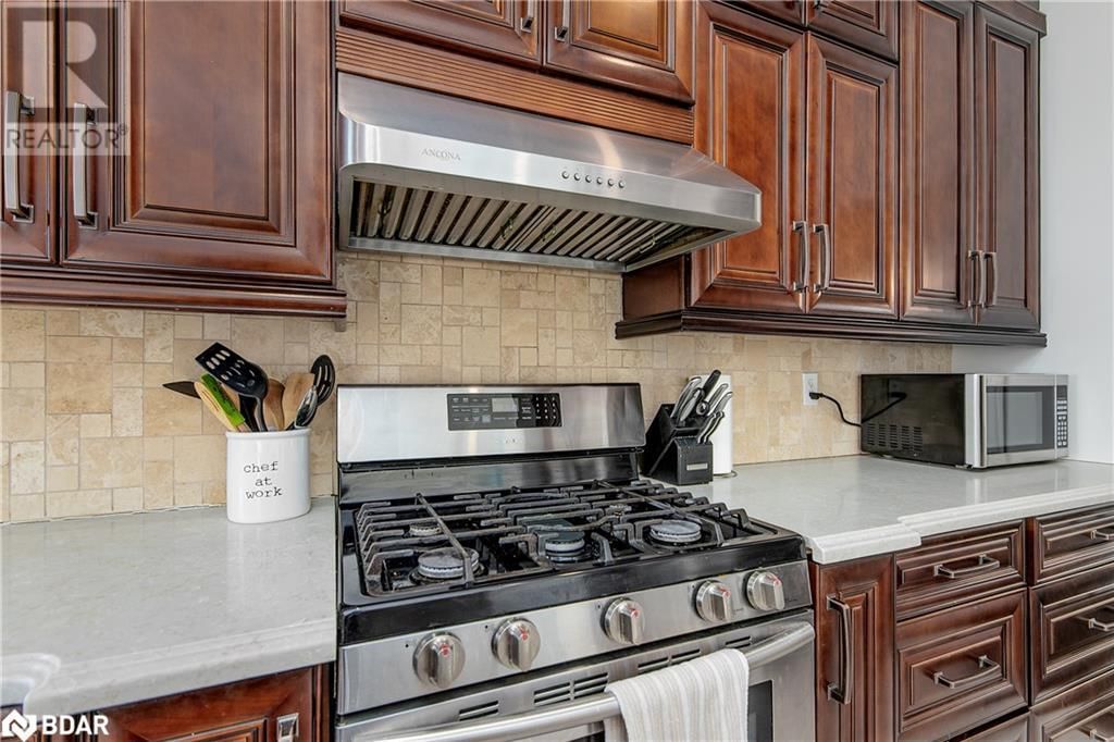 108 SUCCESSION CRESCENT Image 10