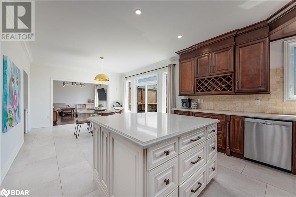 108 SUCCESSION CRESCENT Image 12