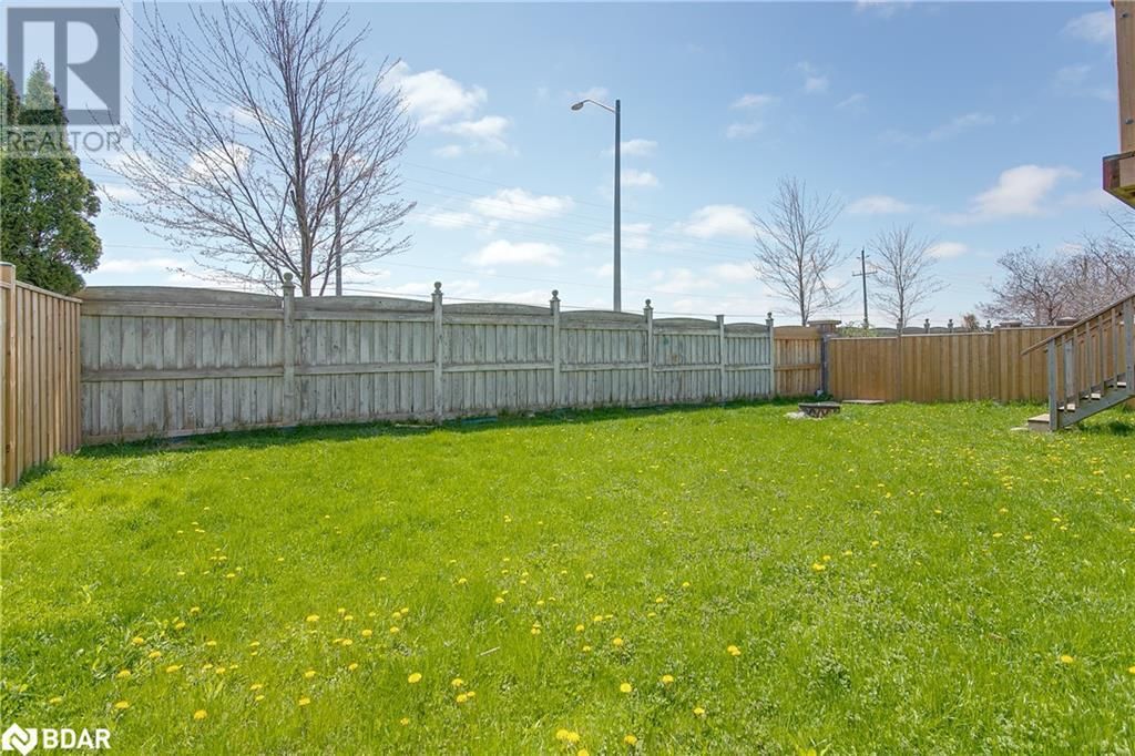 108 SUCCESSION CRESCENT Image 33