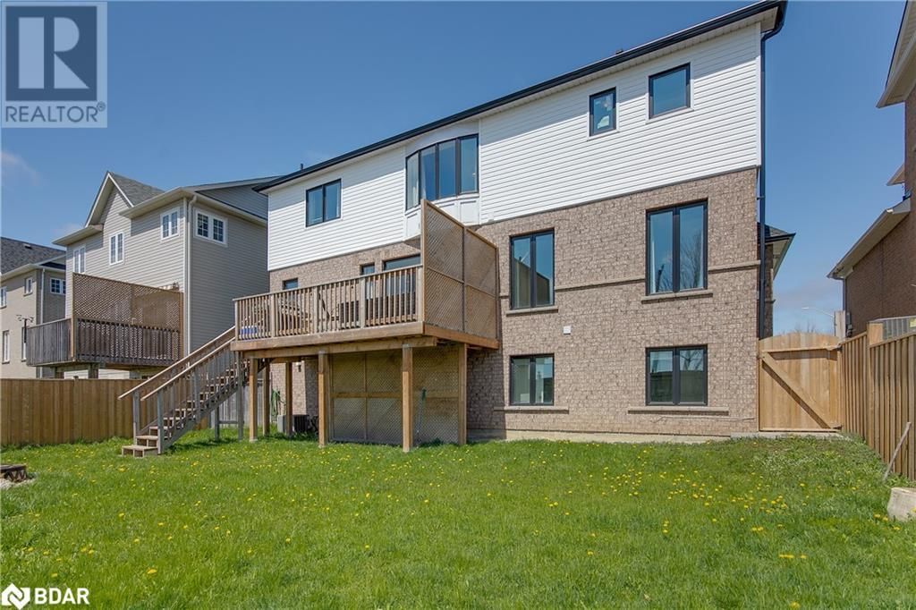 108 SUCCESSION CRESCENT Image 34