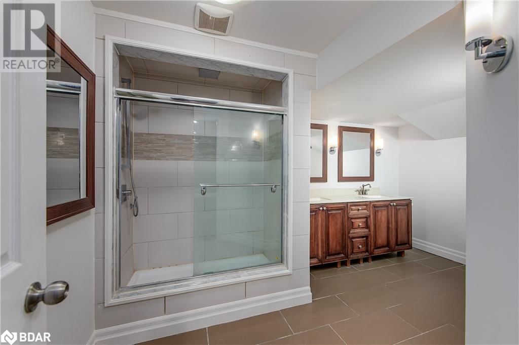 108 SUCCESSION CRESCENT Image 41