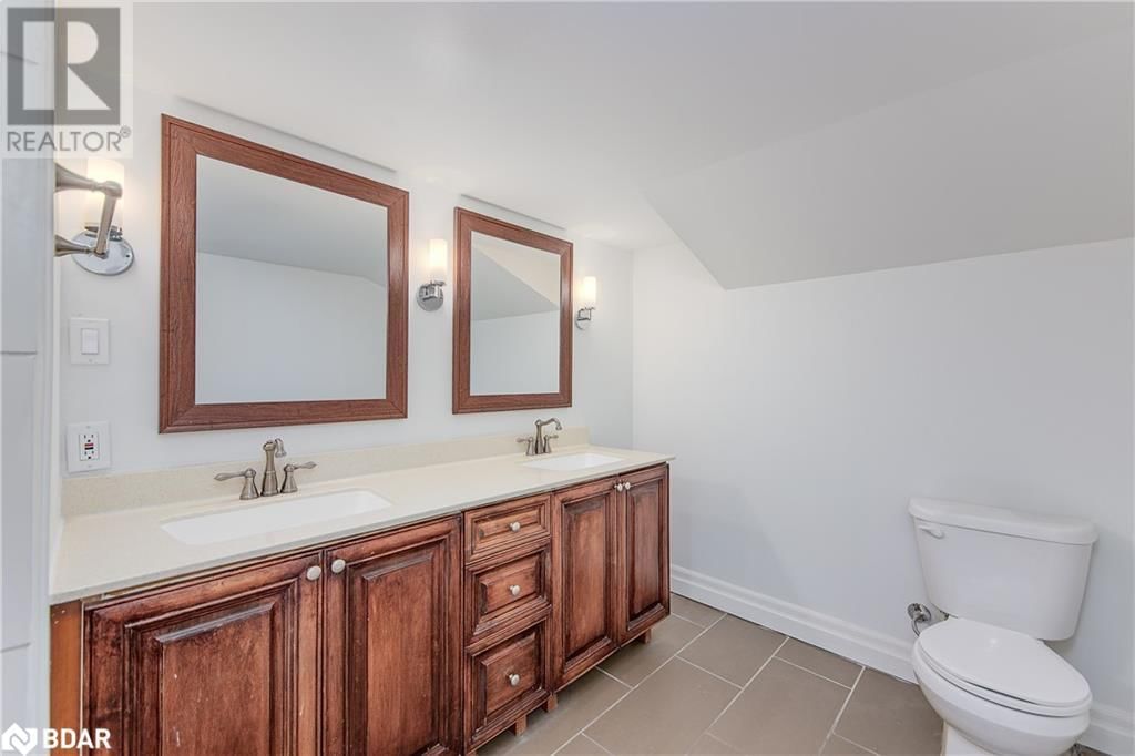 108 SUCCESSION CRESCENT Image 42