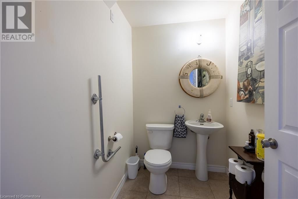 23 HARBOUR STREET Image 13