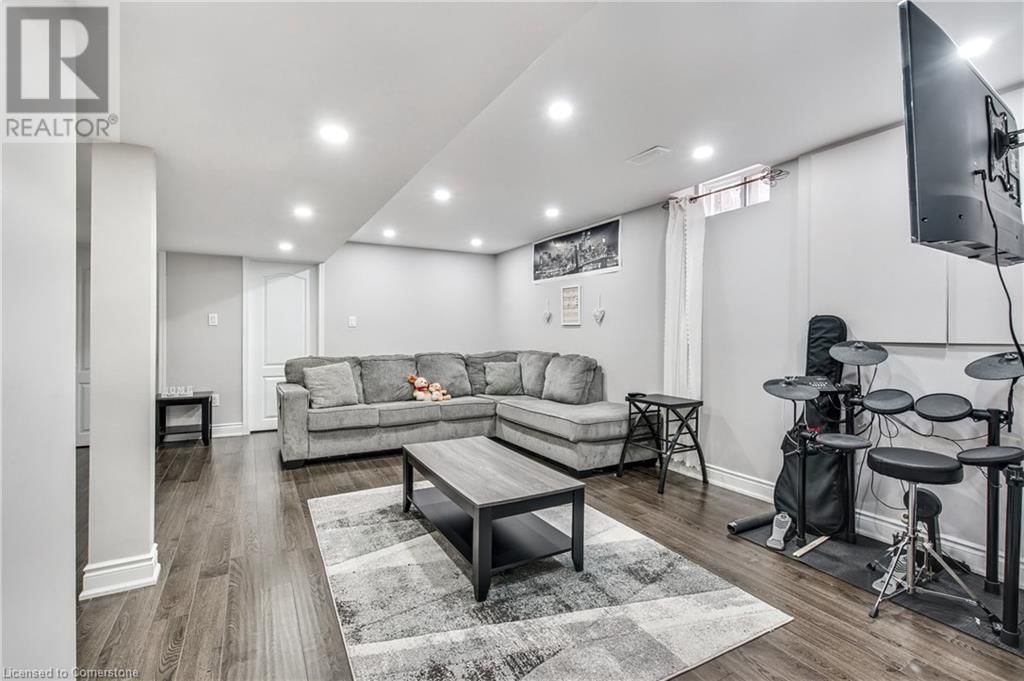 24 DIAMOND COURT Image 28