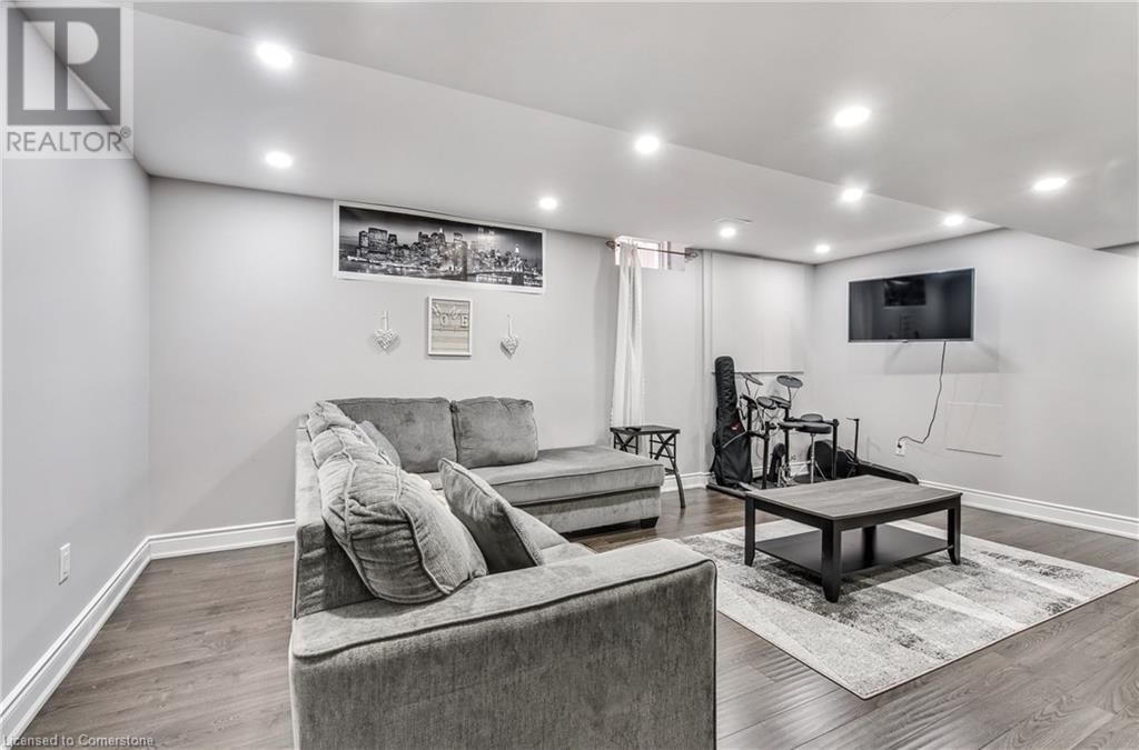 24 DIAMOND COURT Image 29