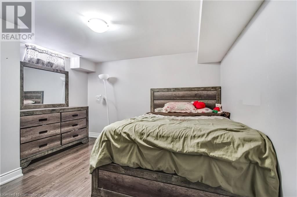24 DIAMOND COURT Image 33