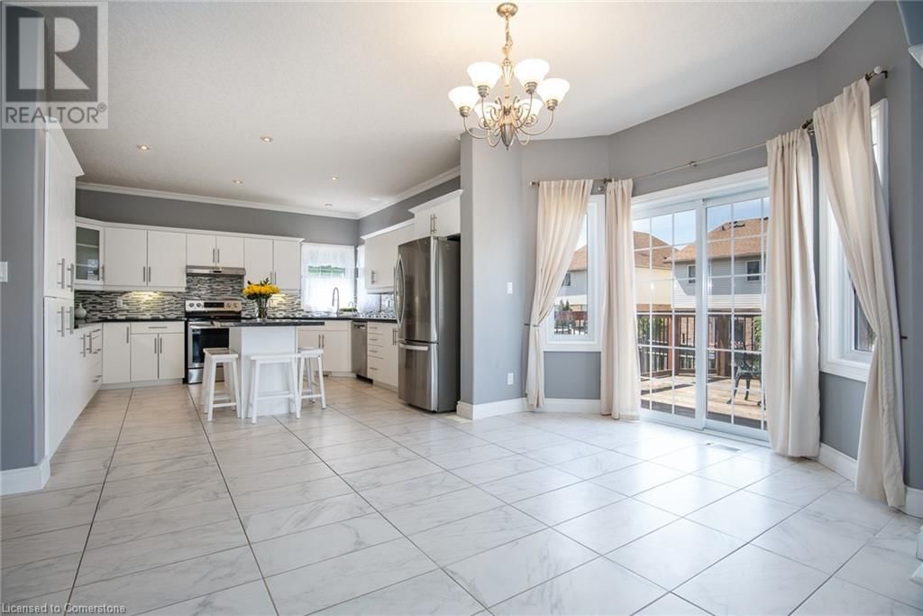 35 YARROW COURT Image 10