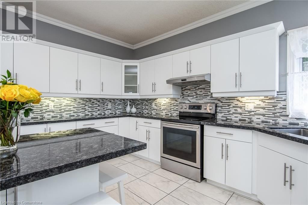 35 YARROW COURT Image 15