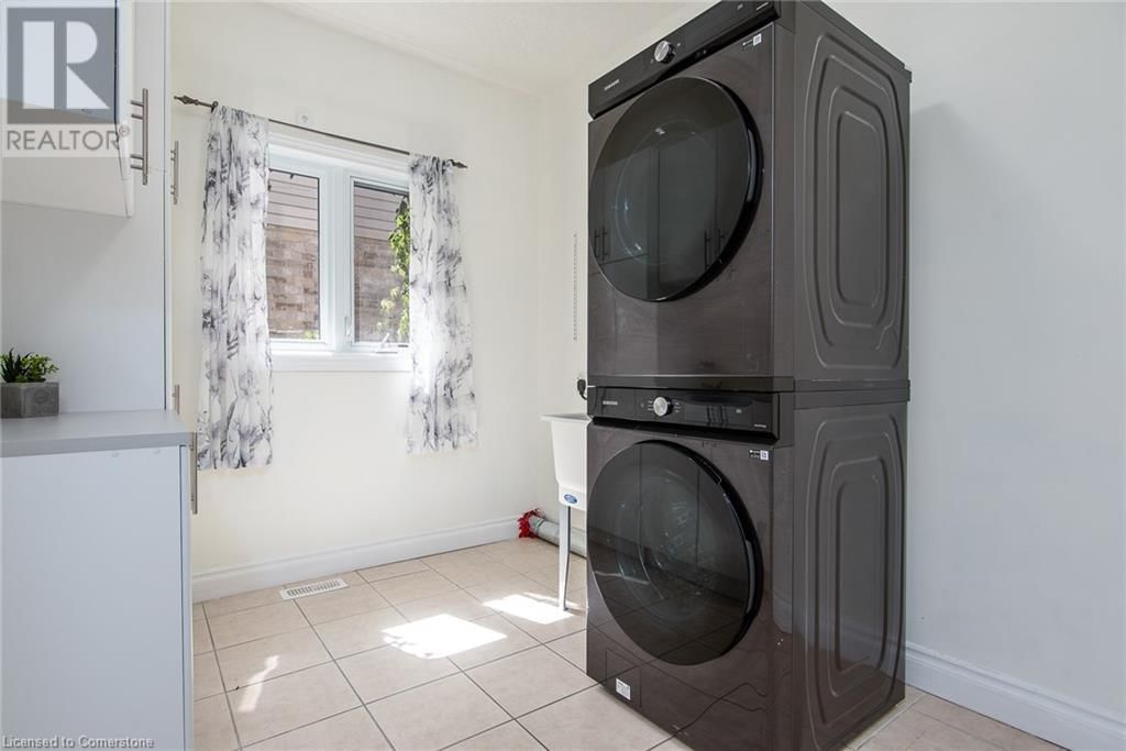 35 YARROW COURT Image 16