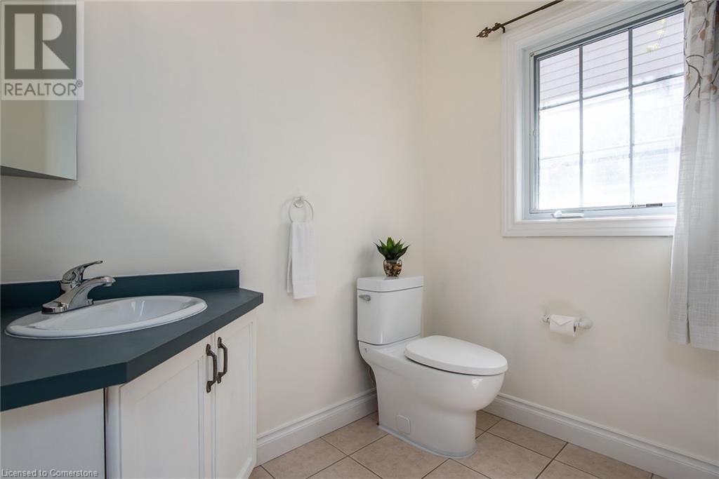 35 YARROW COURT Image 17