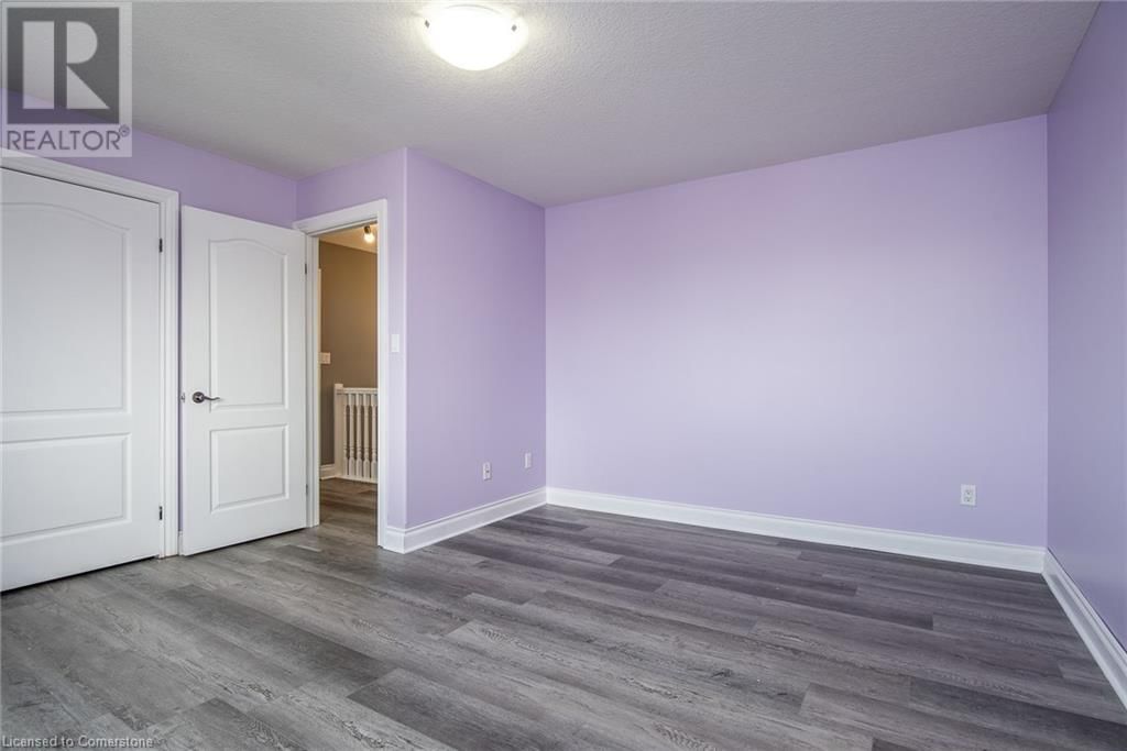 35 YARROW COURT Image 32