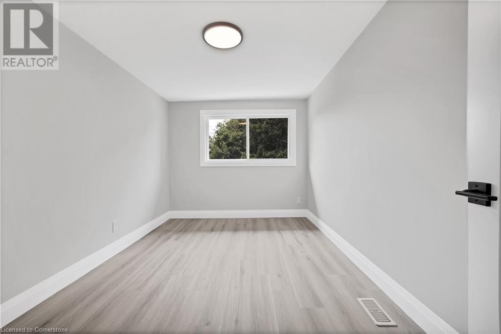 E - 71 BLUCHER STREET Image 22