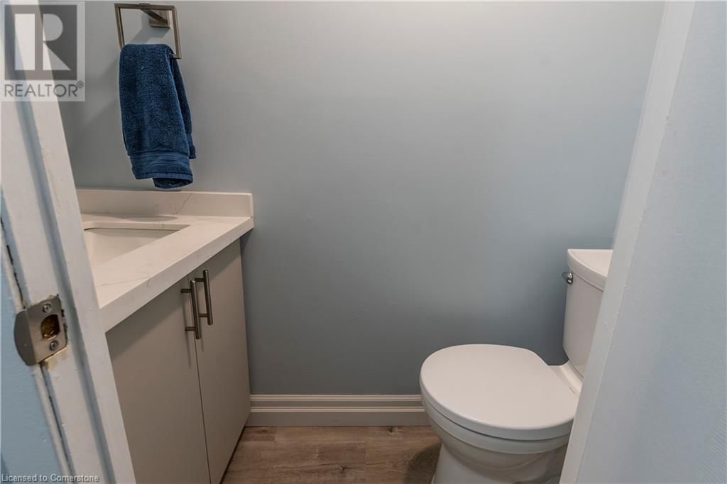 7 - 121 MORGAN AVENUE Image 13