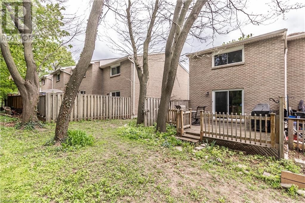 7 - 121 MORGAN AVENUE Image 30