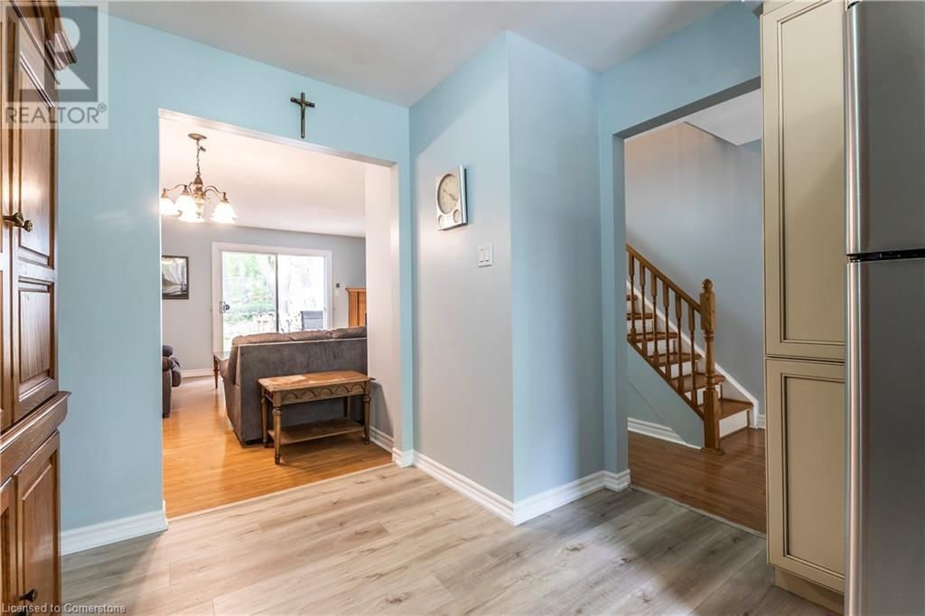 7 - 121 MORGAN AVENUE Image 7