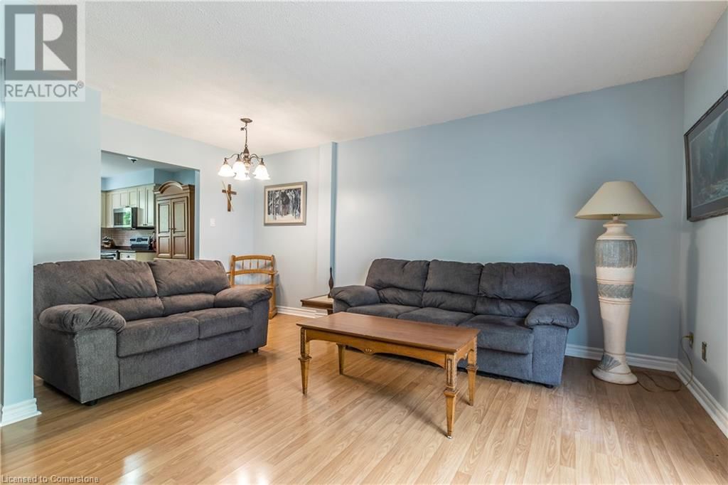 7 - 121 MORGAN AVENUE Image 9