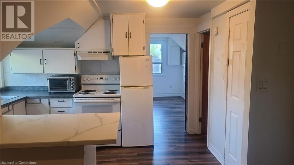 992 MONTCLAIR AVENUE Image 15