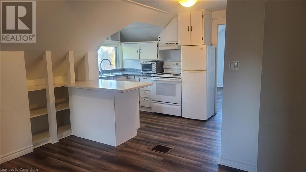 992 MONTCLAIR AVENUE Image 18