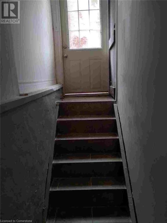 992 MONTCLAIR AVENUE Image 7