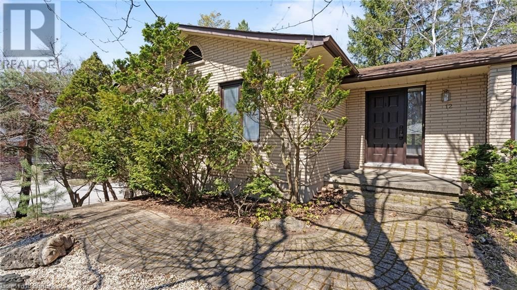 12 RIDGEWOOD PLACE Image 2