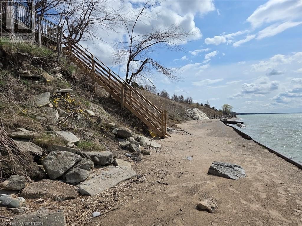 72147 LAKE SHORE DRIVE Image 10