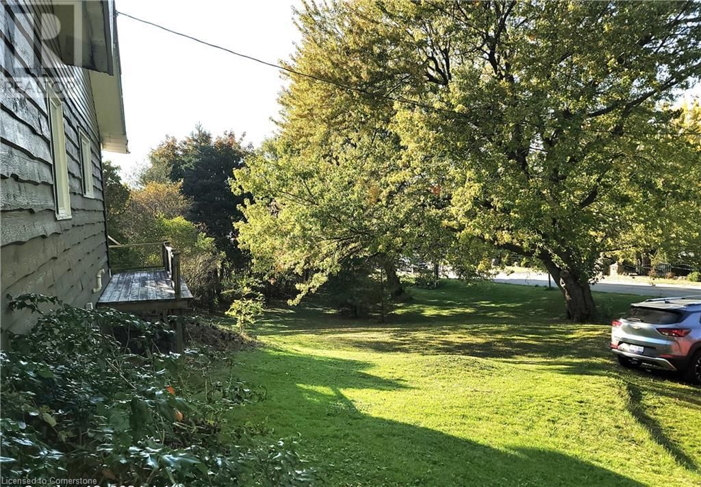 111 RIVERBANK DRIVE NORTH Image 10