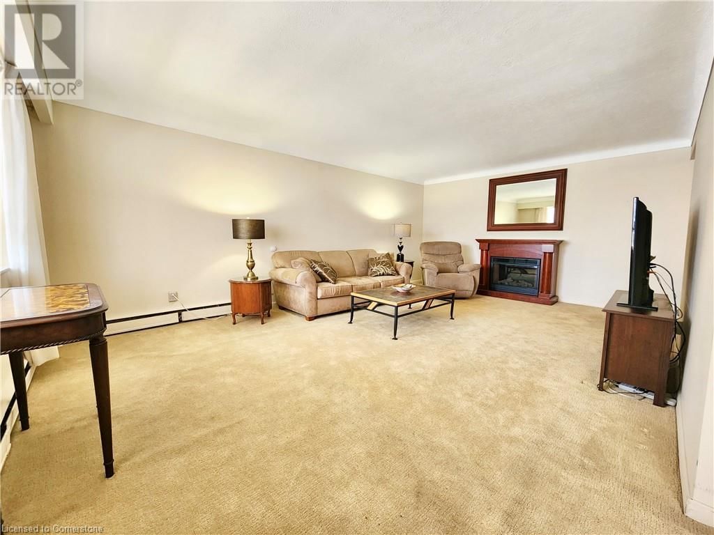 204 - 38 CHARLTON AVENUE WEST Image 3