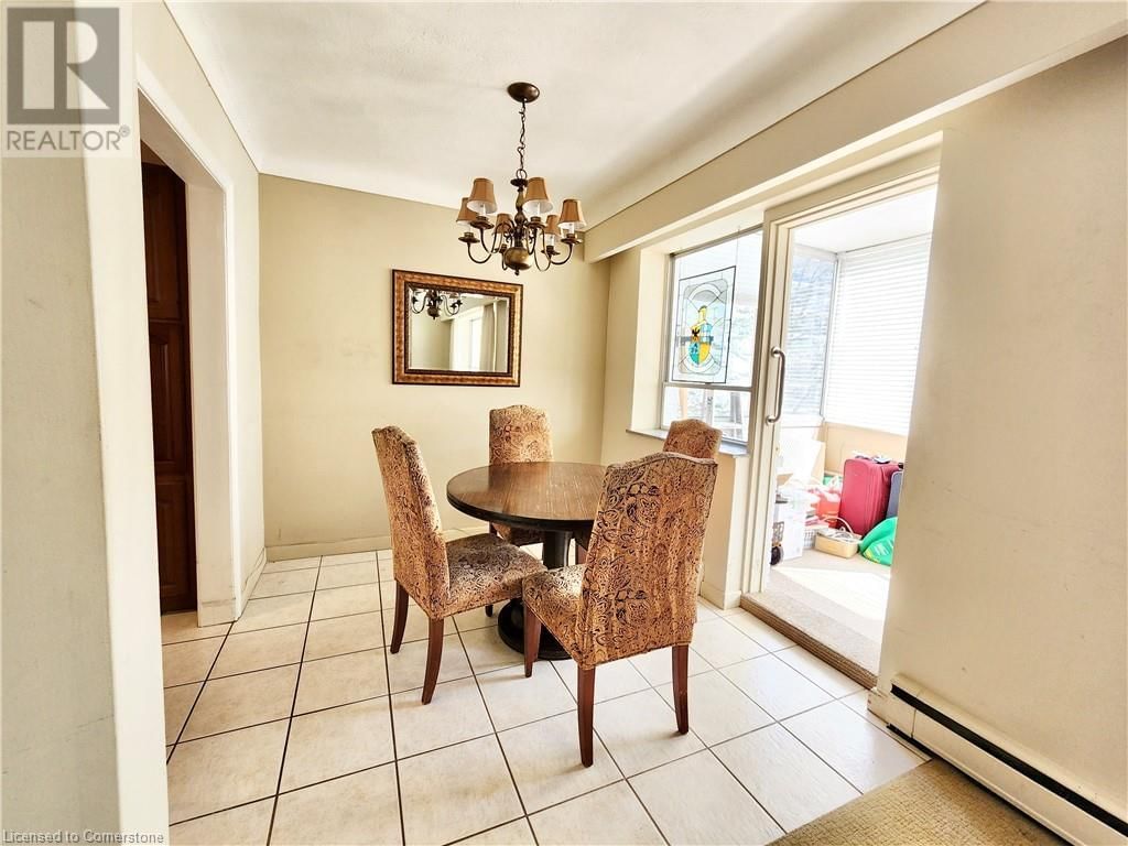 204 - 38 CHARLTON AVENUE WEST Image 6