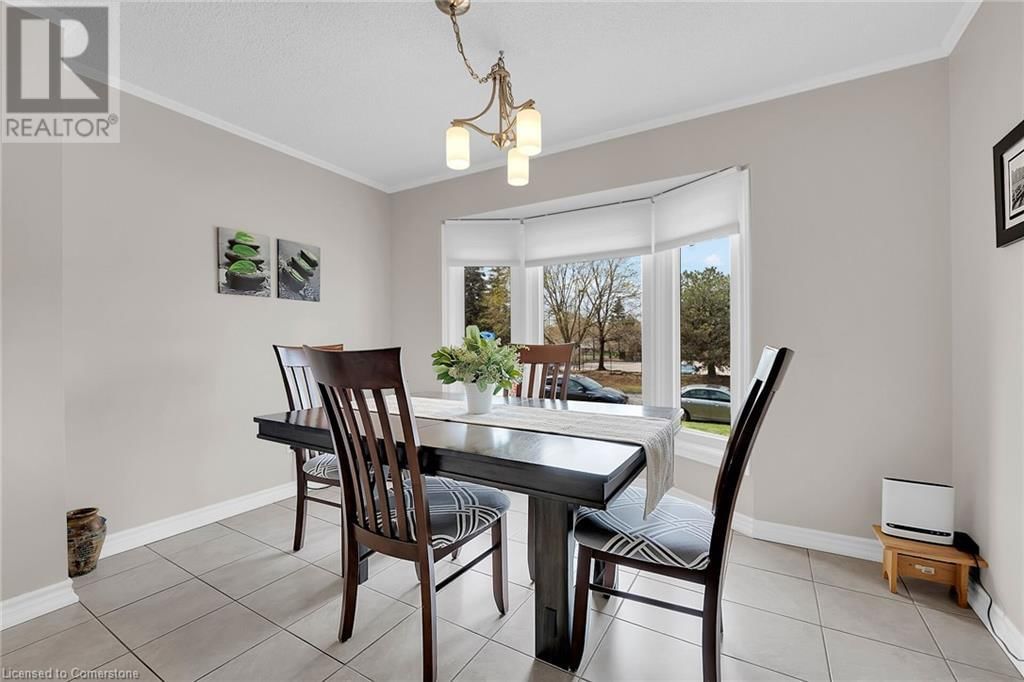 10 EDGEWATER DRIVE Image 11