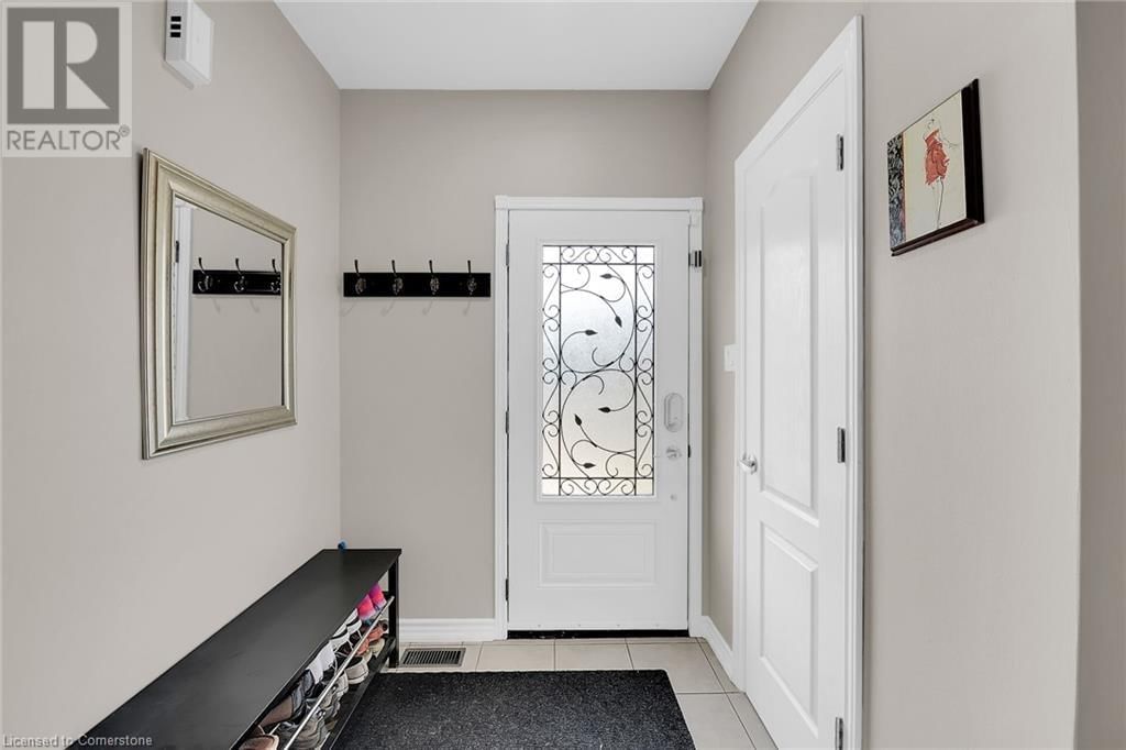 10 EDGEWATER DRIVE Image 13