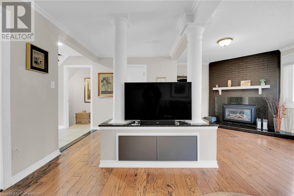 10 EDGEWATER DRIVE Image 17