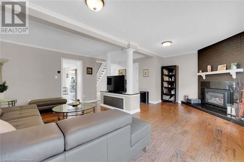10 EDGEWATER DRIVE Image 19