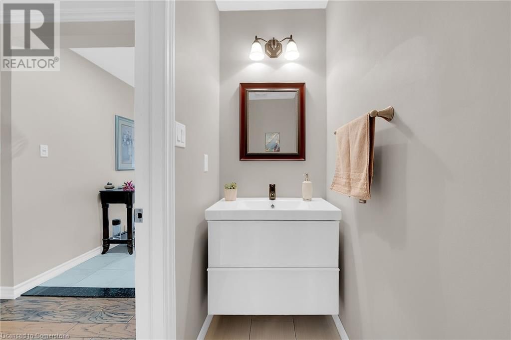 10 EDGEWATER DRIVE Image 21