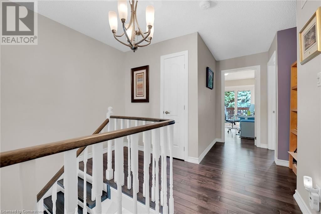 10 EDGEWATER DRIVE Image 23