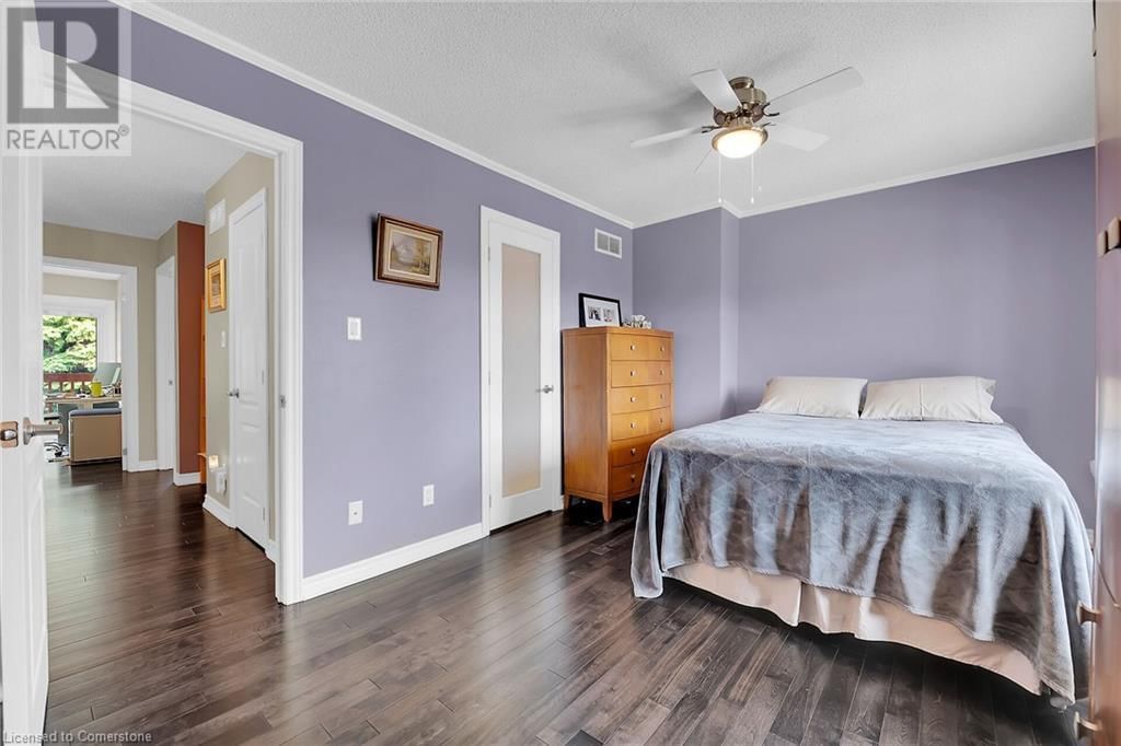 10 EDGEWATER DRIVE Image 26