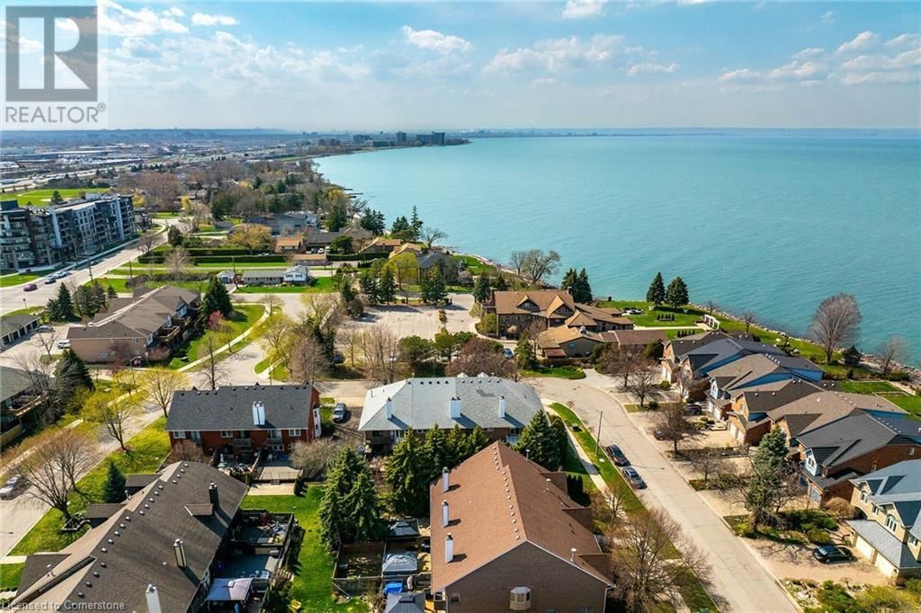 10 EDGEWATER DRIVE Image 47