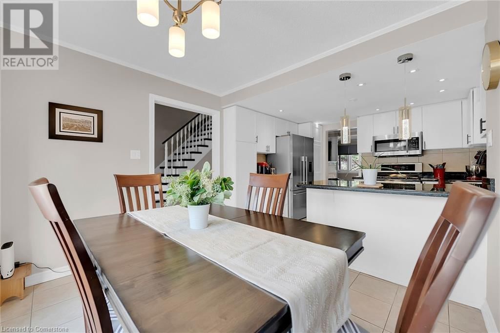 10 EDGEWATER DRIVE Image 5