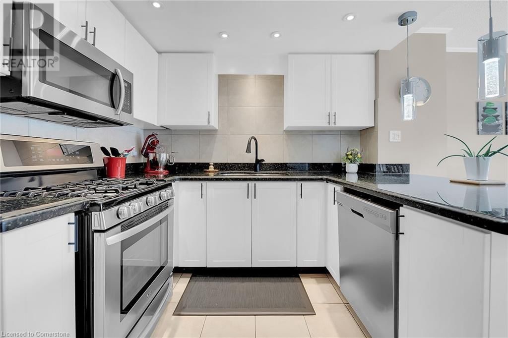 10 EDGEWATER DRIVE Image 8