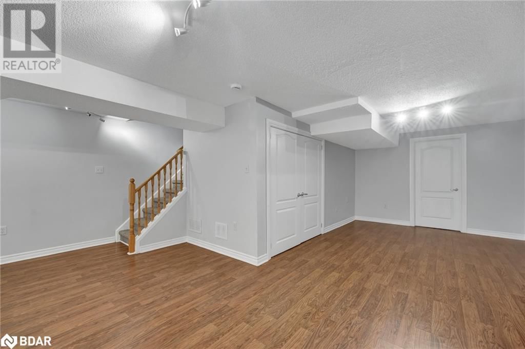 27 ADMIRAL CRESCENT Image 26
