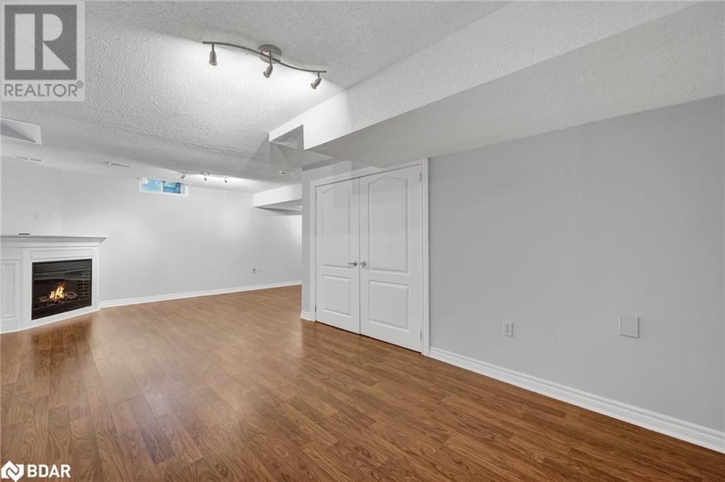 27 ADMIRAL CRESCENT Image 27